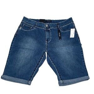 NWT Roz & Ali Blue Jean Bermuda Shorts with Cuffed Hem Size 16